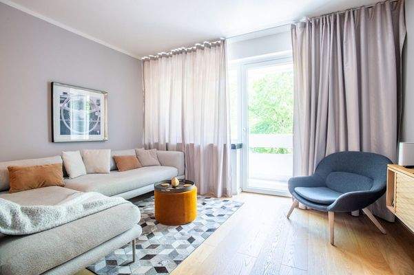 Best_Place_Maison Frederic_Eisenzahnstrasse 11-16_WE55_Wohnzimmer-11