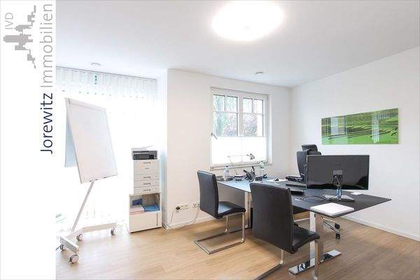 015 - Gewerbefläche 1. OG rechts - Büro