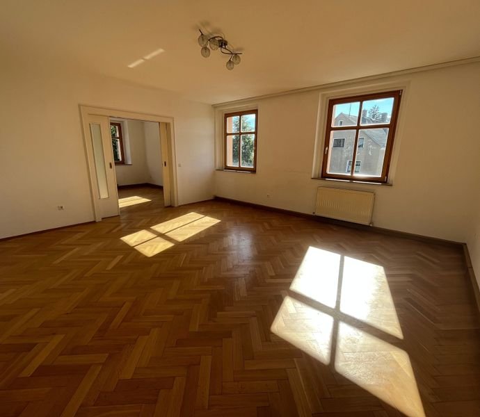 7 Zimmer Wohnung in Limbach-Oberfrohna