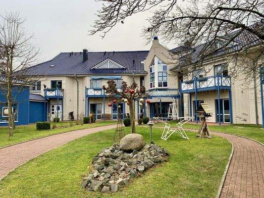 5. Außenansicht, Hauptgebäude 4b