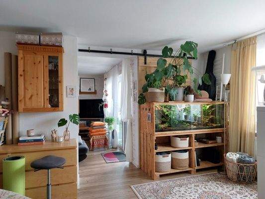 Blick ins Wohnzimmer