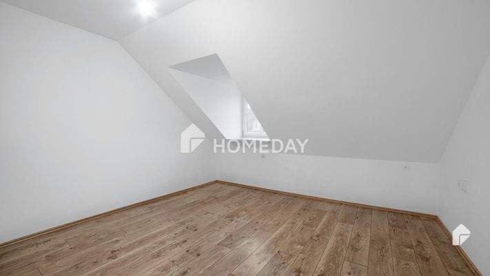 1. OG Schlafzimmer 1