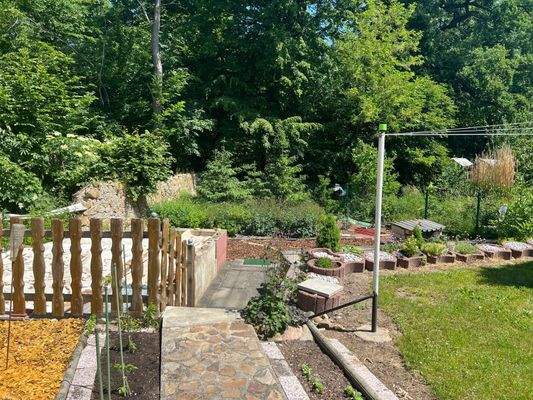 Garten mit 2. Ebene