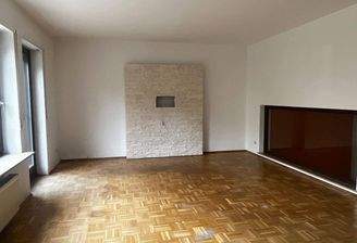 großes Wohnzimmer