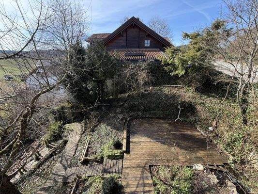 Blick auf die Terrasse auf der Westseite
