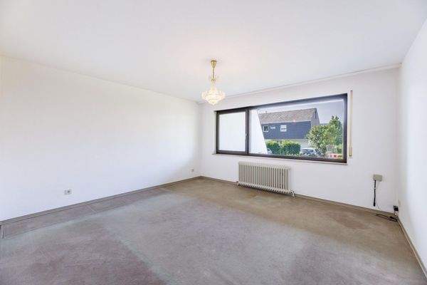 Zimmer 2 UG (Schlafz. / Büro)