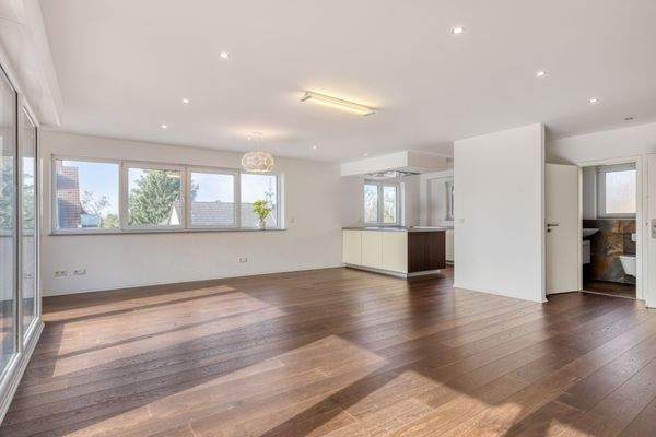 Wohnbereich mit Parkettboden