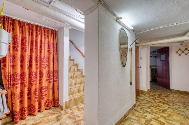 Keller - Treppe & Flur