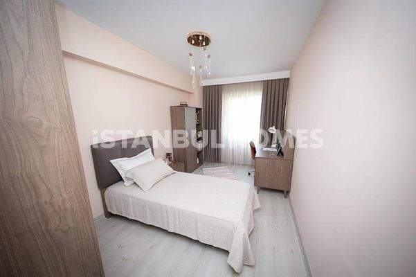 Flats with En-Suite Bathroom and Balcony in Avcilar Istanbul