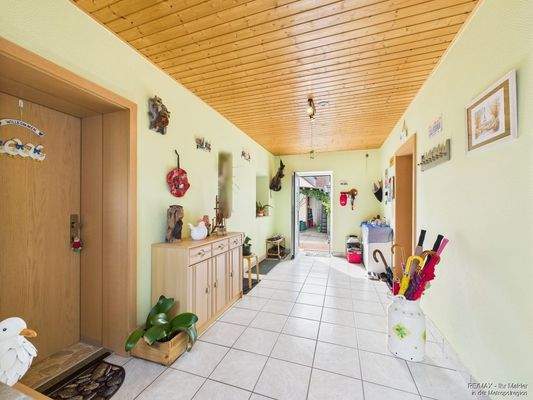 zentraler Eingangsbereich  für beide Häuser