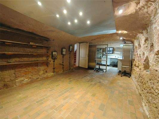 Werkstatt / Showroom (2)