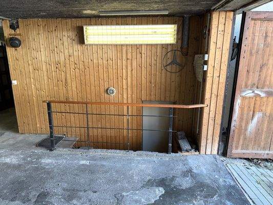 Garageneingang ins Haus