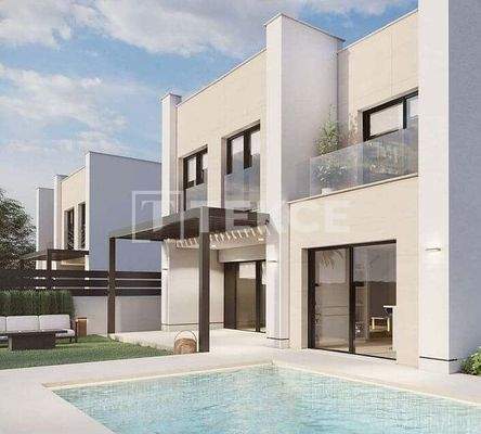 Villas Featuring Pools and Gardens in San Juan Alicante