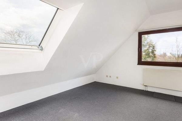 Schlaf-, Kinder- oder Arbeitszimmer 2 im Dachgeschoss