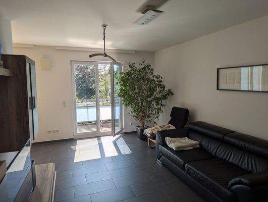 Nochmal zurück ins Wohnzimmer