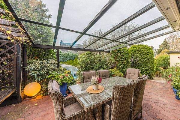 Terasse mit Überdachung