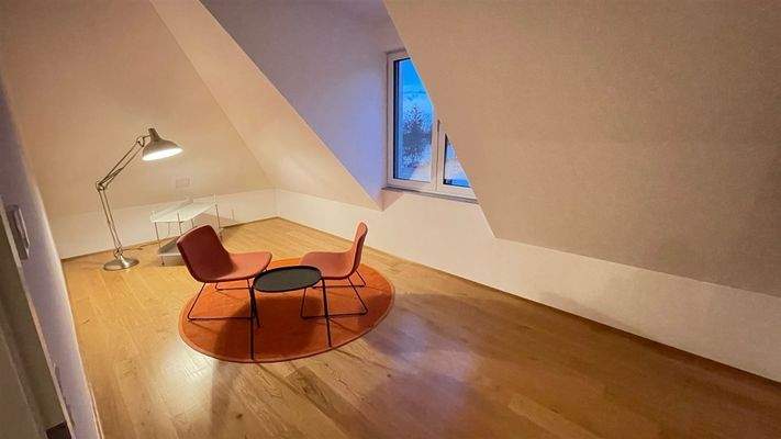 kleines Schlafzimmer / Home-Office