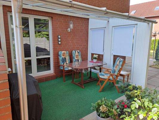 überdachte Terrasse