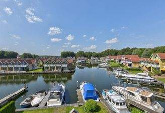 Hafendorf Rheinsberg mit privater Bootsanleger