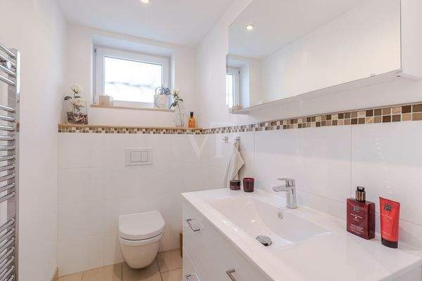 Gäste-WC im Untergeschoss