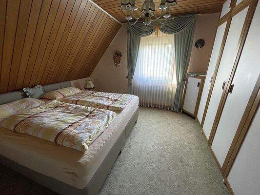Schlafzimmer OG