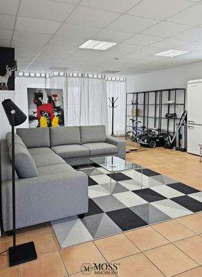 Ladenfläche - (KI generiert)