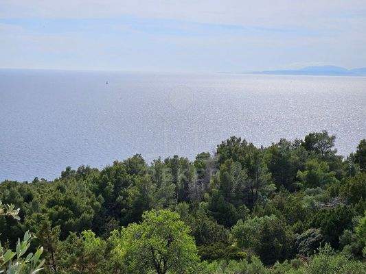 Ihr Traumgrundstück auf der paradiesischen Insel Hvar