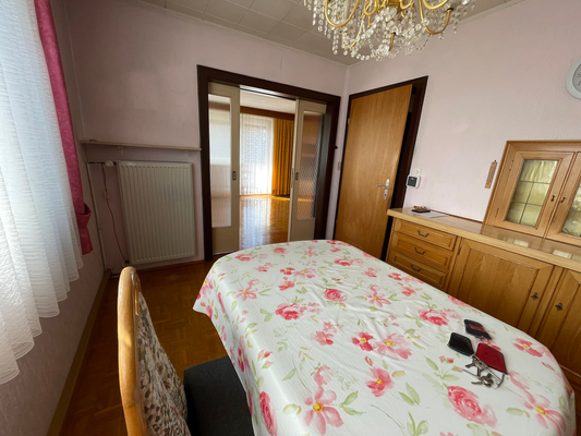 Esszimmer 1.OG, 2.png