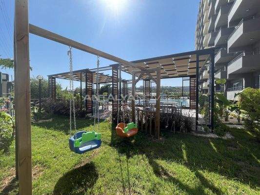 Affordable Flats in a Beachside Complex in Mersin Erdemli