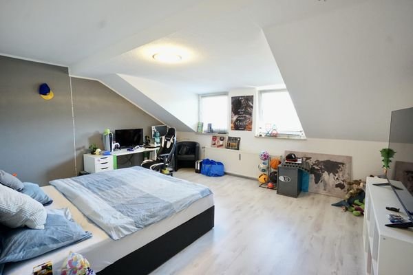 Wohnzimmer DG