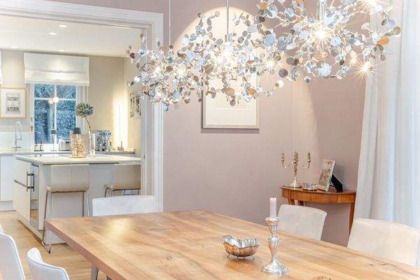 Schiebetürenelement zur Küche