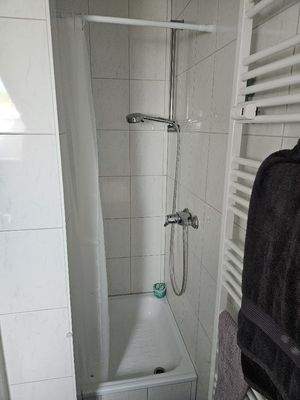 Dusche im Bad