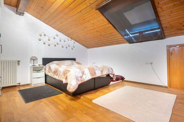 Das Schlafzimmer der DG-Wohnung