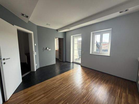 20251014_114755020_iOS