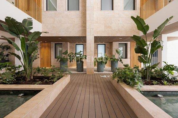 Luxury Properties in Prestigious Beachfront Project in Estepona