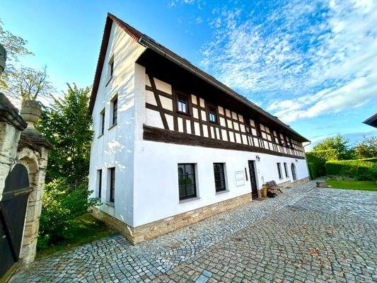 rechts Hofseite.jpeg