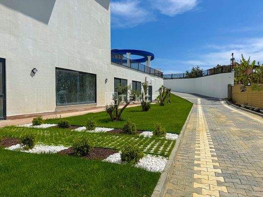 Sea- and Mountain-View Apartments in a Central Location in Alanya