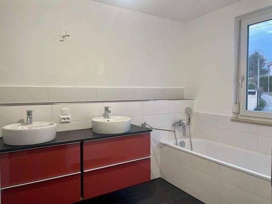 Bad - 1. OG (ohne Schränke)