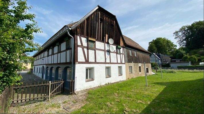 Front- und Seitenansicht