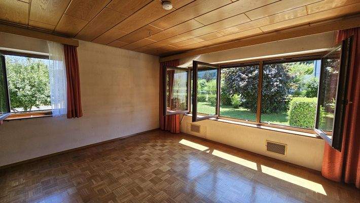 Wohnzimmer - Blick ins Grüne