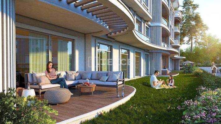 Apartments in a Complex with a Landscaped Garden in Kocaeli