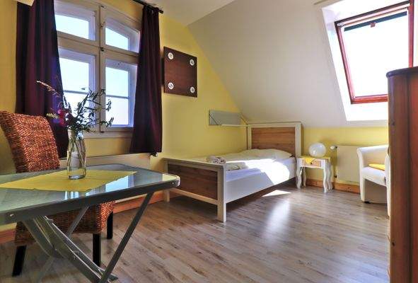Einzelzimmer im Dachgeschoss