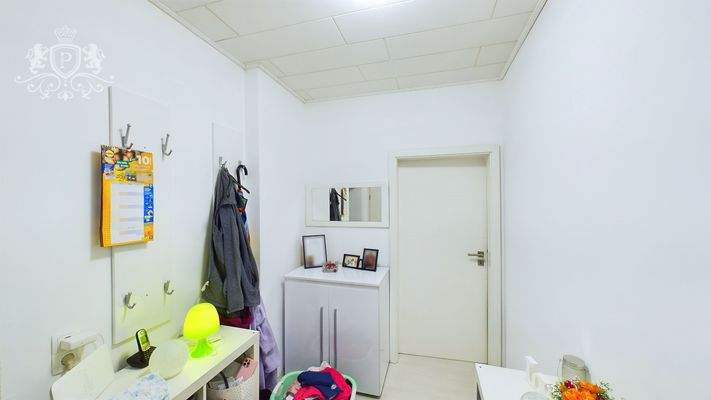 CAM01984G0-PR0429-STILL004