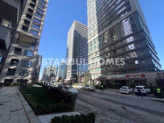 Duplex Property Close to the Main Road and Subway in Kadikoy