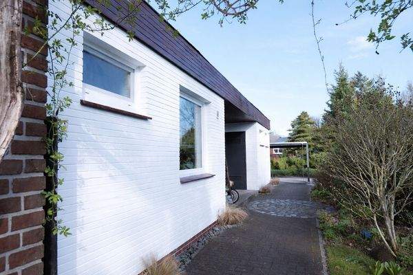 Hausansicht Seite 2.jpeg