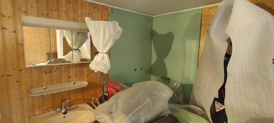 29. KG-Sauna in Vorbereitung.jpg