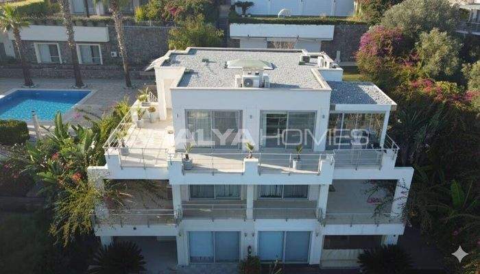 Furnished Flat with a Sea-View Terrace in Bodrum Türkbükü