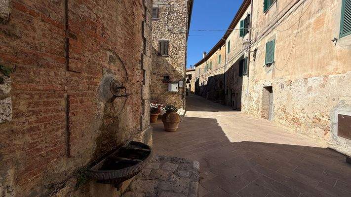 3D00AD61-B0A6-48D1-B780-C52AEEB044AB_1_201_a