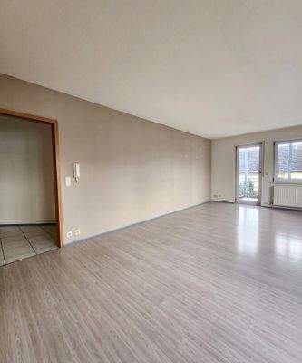 Wohnen/Essen/Zugang Flur