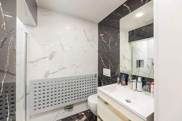 Bad 1 Gästezimmer 1